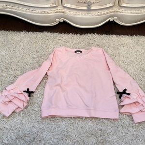 Ruffled sleeve sweatshirt